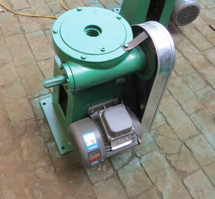 螺桿式啟閉機